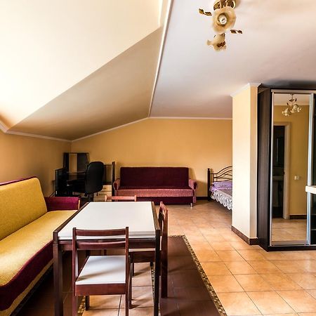 Inter Hotel Ternopil Exterior photo